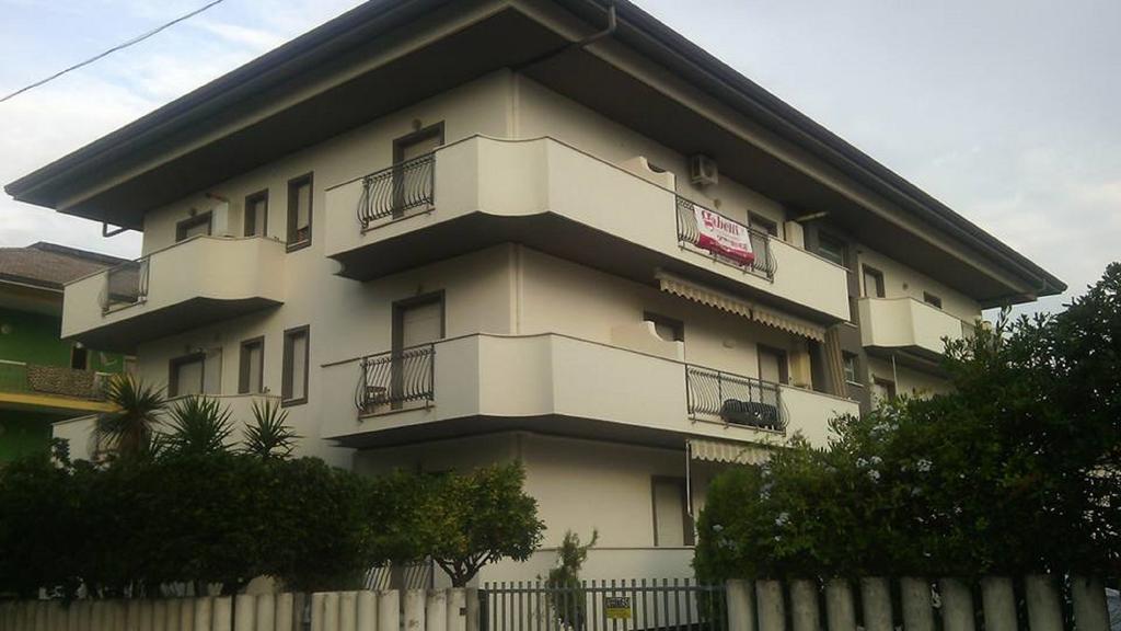 Apartamento Un Nido Sul Mare Montesilvano Marina Exterior foto